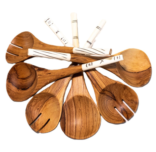 Kort salatbestik i oliventræ 2